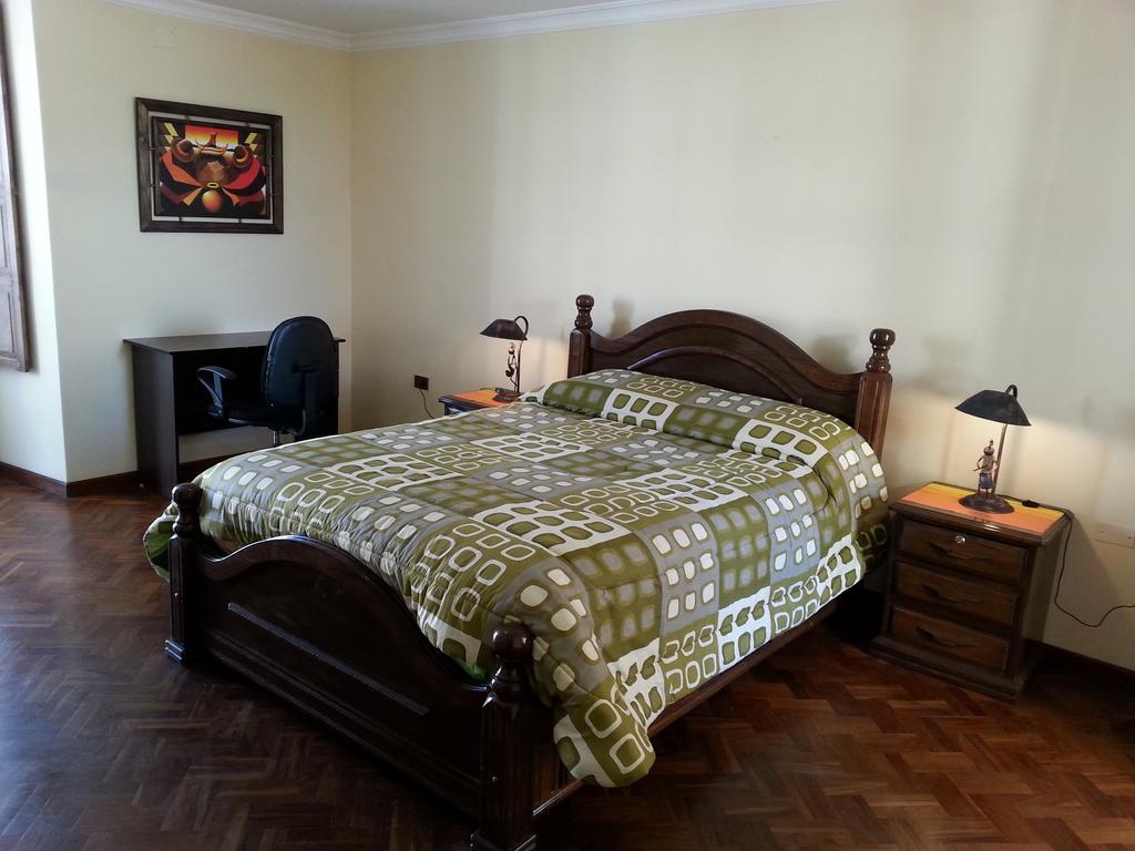 Villa Oropeza Hostel Sucre Oda fotoğraf